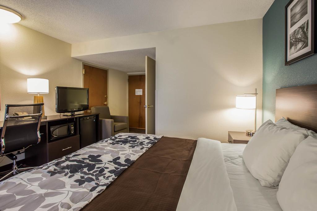 Sleep Inn Greensboro Airport מראה חיצוני תמונה