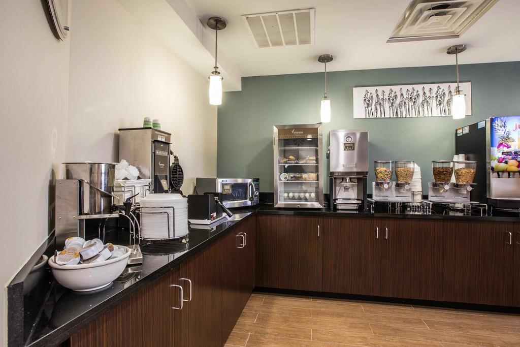 Sleep Inn Greensboro Airport מראה חיצוני תמונה
