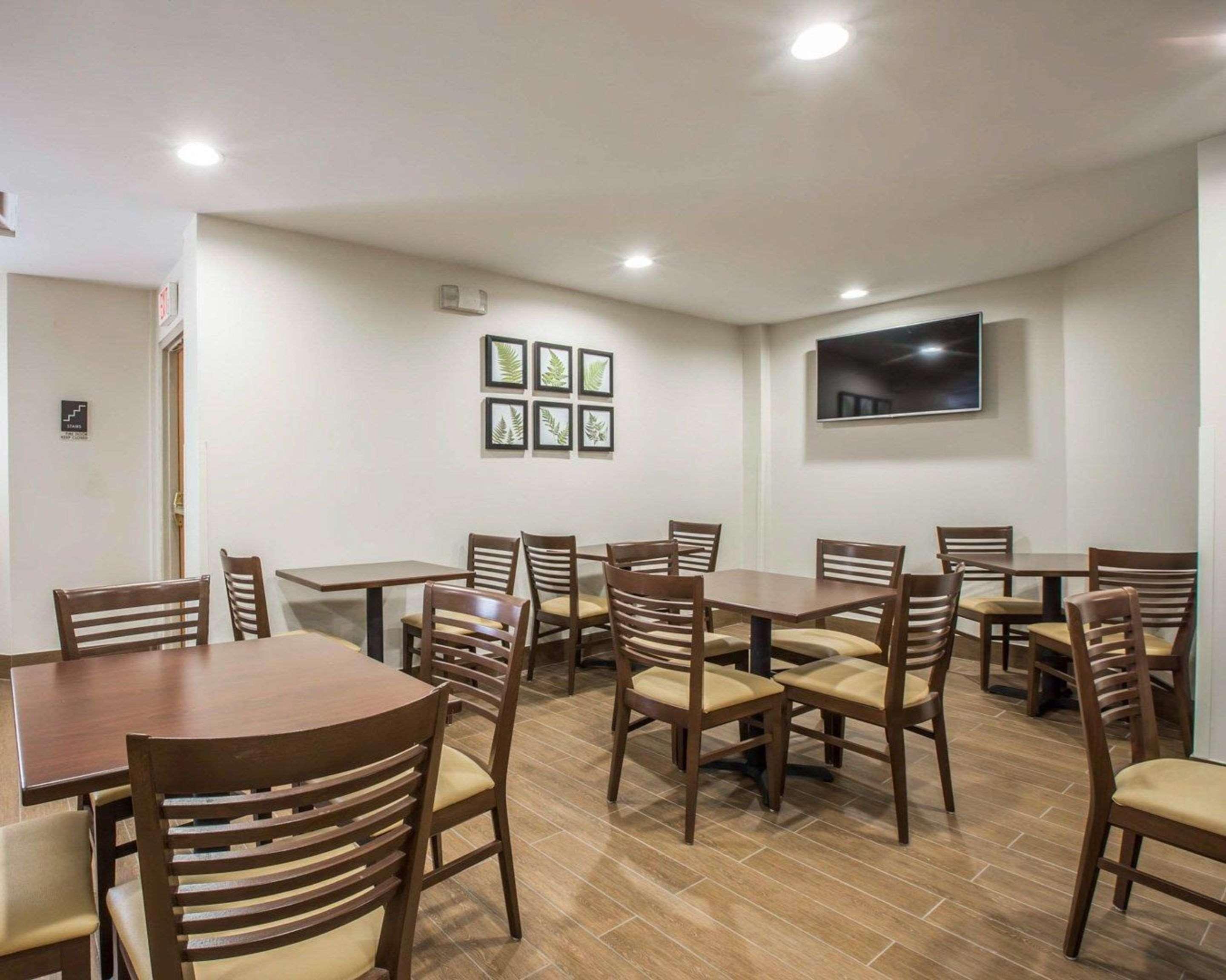 Sleep Inn Greensboro Airport מראה חיצוני תמונה