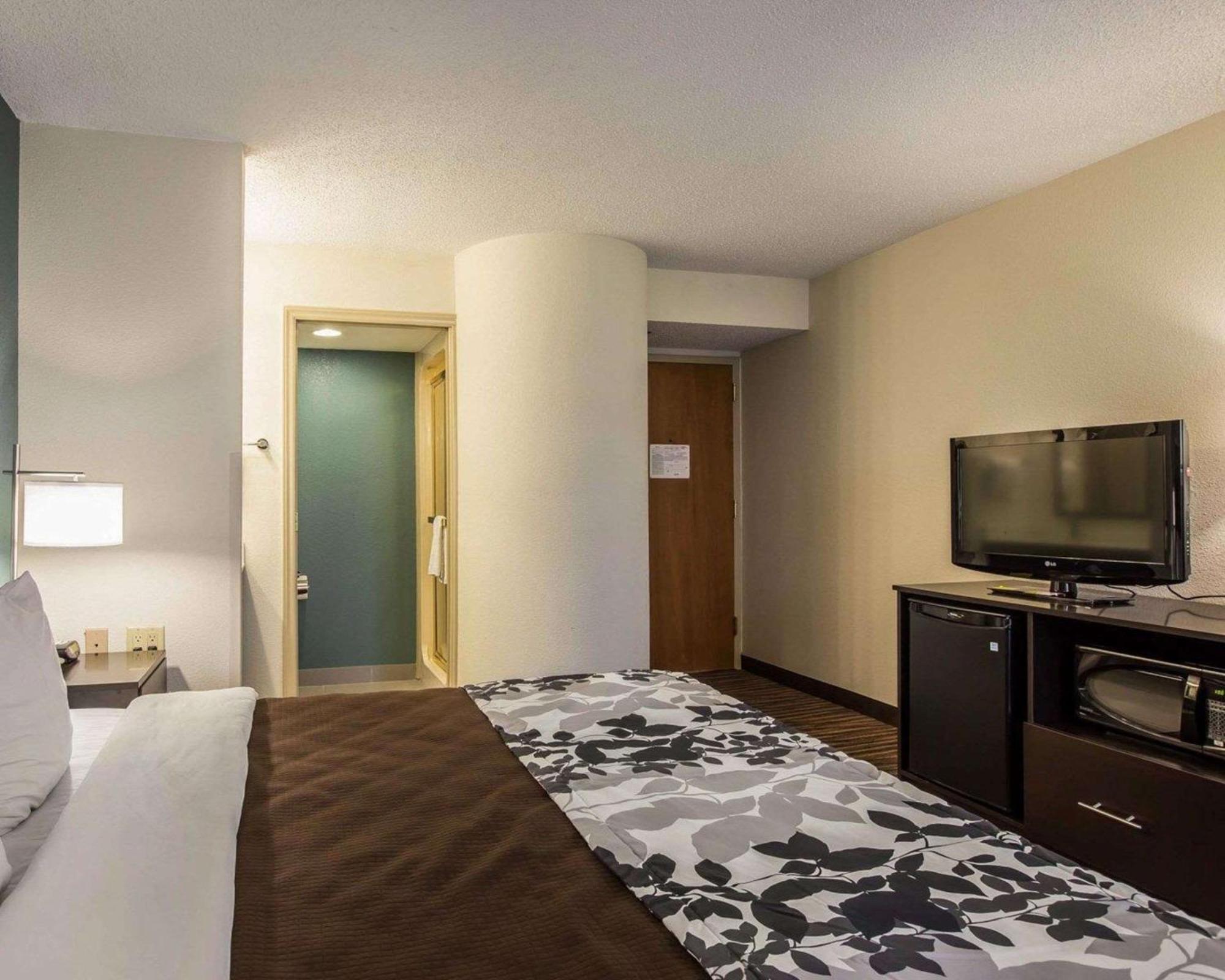 Sleep Inn Greensboro Airport מראה חיצוני תמונה