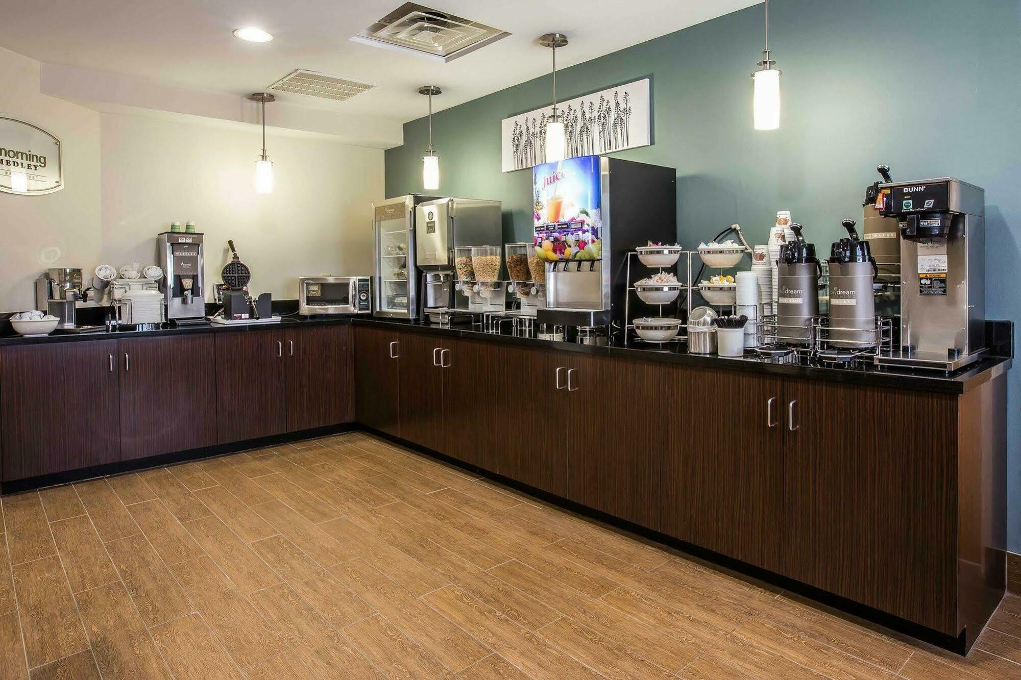 Sleep Inn Greensboro Airport מראה חיצוני תמונה