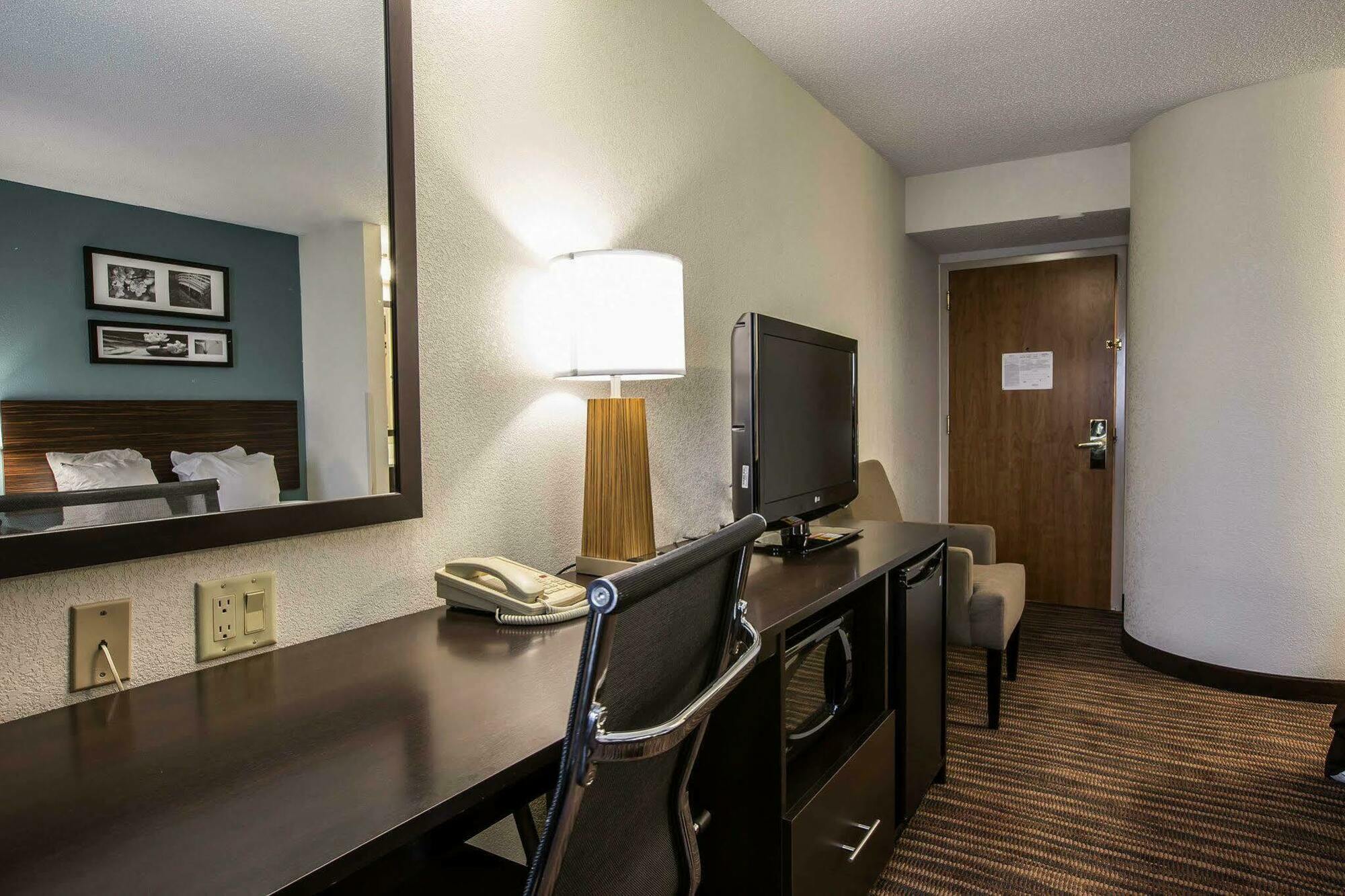 Sleep Inn Greensboro Airport מראה חיצוני תמונה